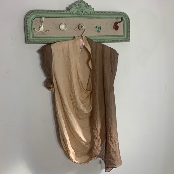 Vtg Haute hippie silk neutral coffee cream sleeveless relaxed fit top small - Picture 1 of 11